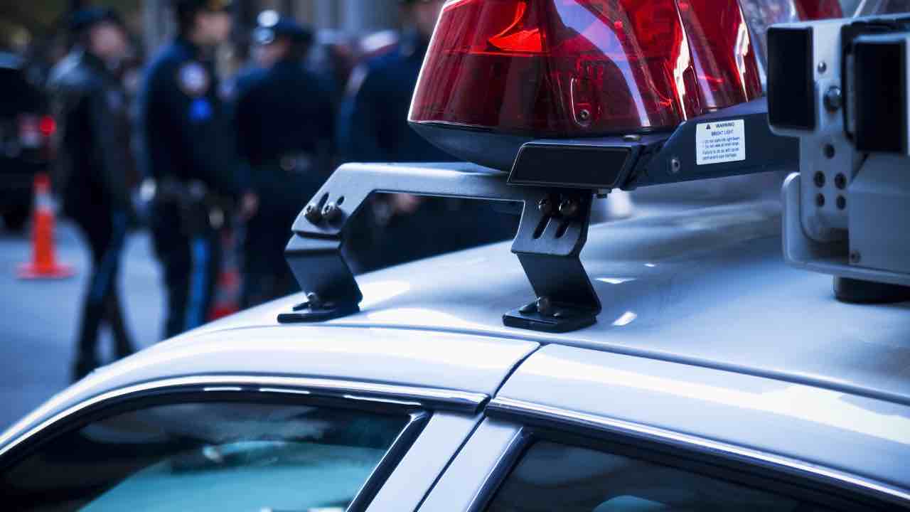 auto-polizia-Depositphotos.com- skyvape