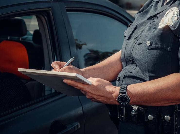 Cosa fare per non ricevere la multa senza pass