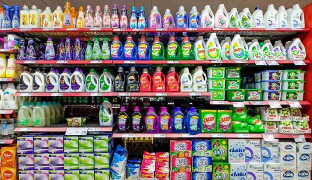 Detersivi, i migliori in assoluto sono proprio questi: altro che roba costosa | Di solito li snobbi sempre davanti gli scaffali