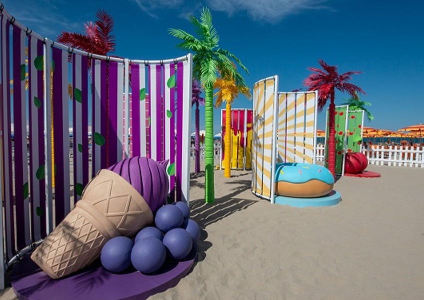 Milano Marittima: 6 installazioni oversize per festeggiare il lancio di Logic Compact