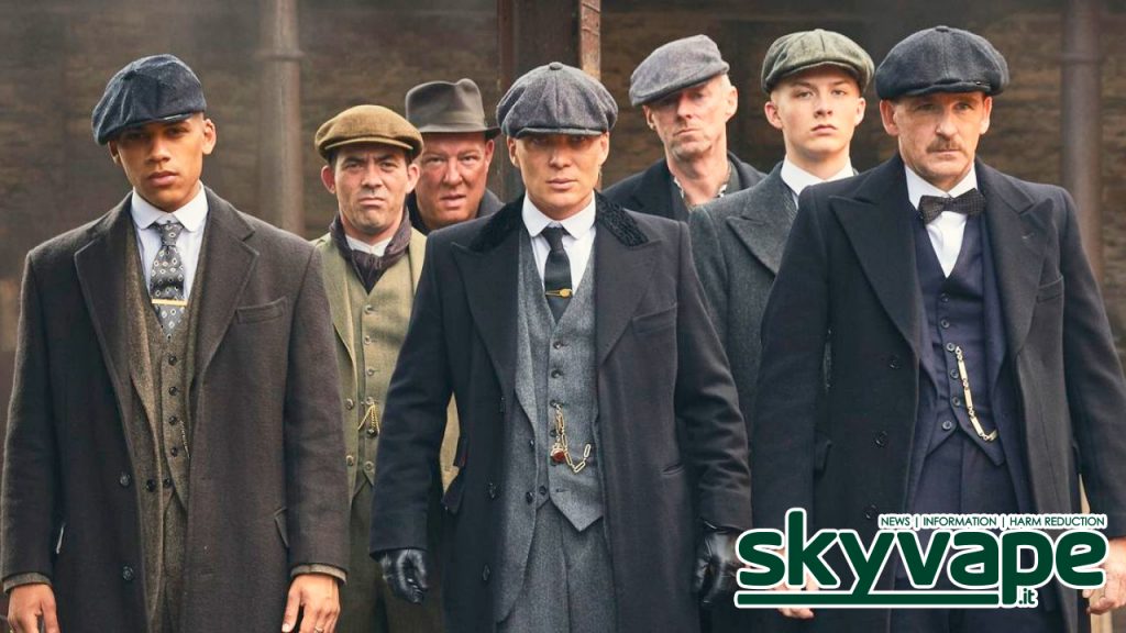 Regno Unito: Sigarette tradizionali sostituite da quelle elettroniche sul set della serie TV Peaky Blinders