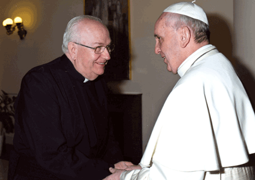 Vaticano: “Le sigarette elettroniche sono equivalenti ai prodotti del tabacco, pertanto vietate”
