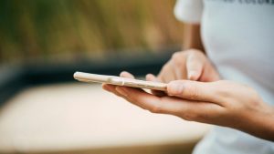 cellulare - pexels- skyvape