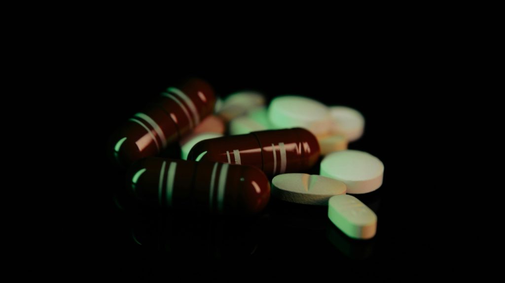 pillole droghe dipendenze - allarme sanità pasticche droghe - pexels- skyvape