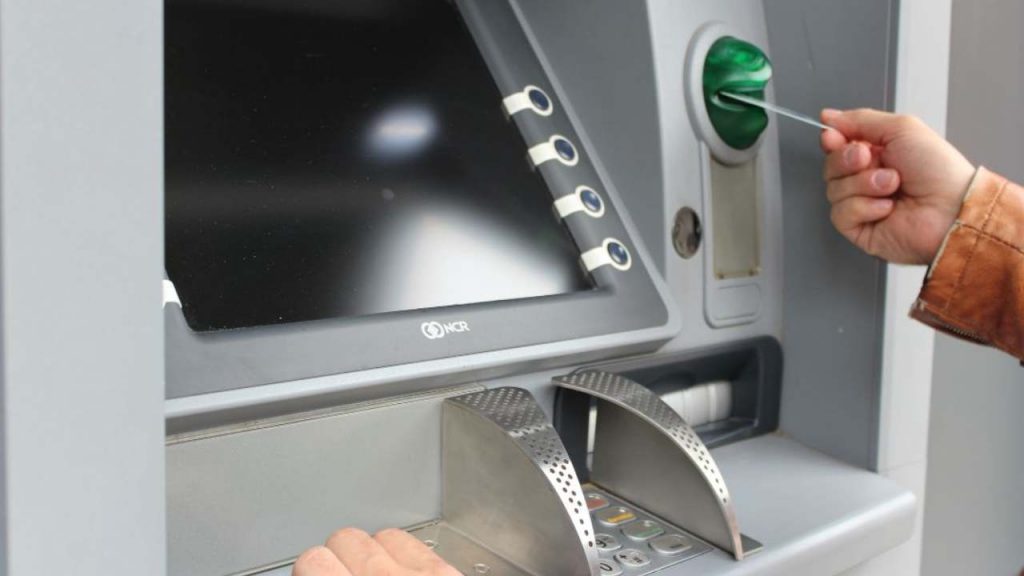 Allarme prelievi banca: cosa sta succedendo